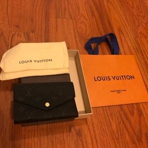 SOLD - Louis Vuitton Curieuse Wallet